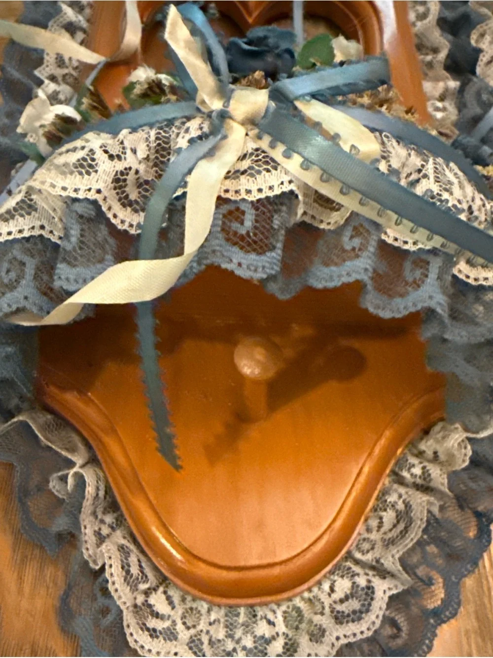 Wood Heart Wall Pocket Candleholder Blue & White Lace Trim Flowers cottage